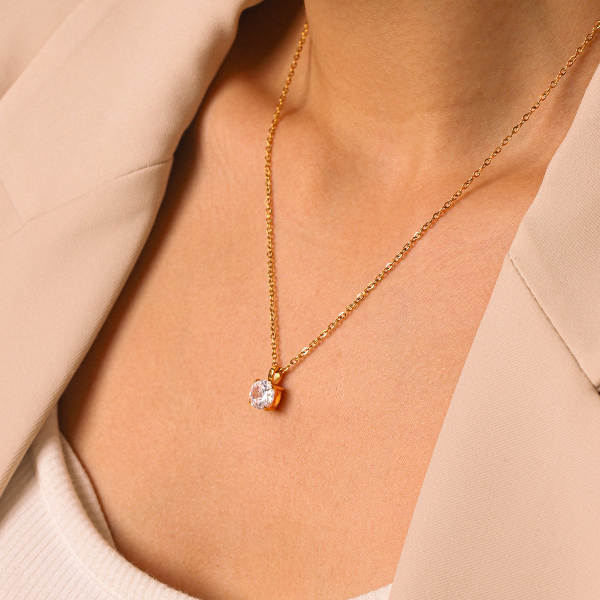 The Classic Solitaire Pendant