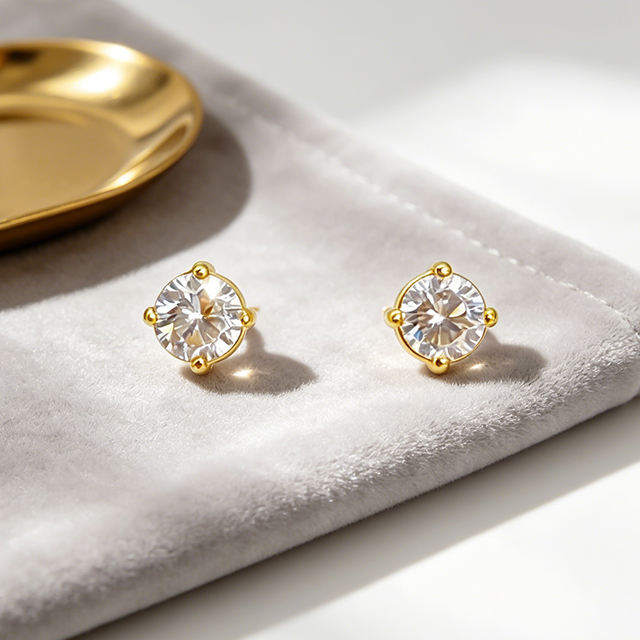 The Classic Solitaire Studs